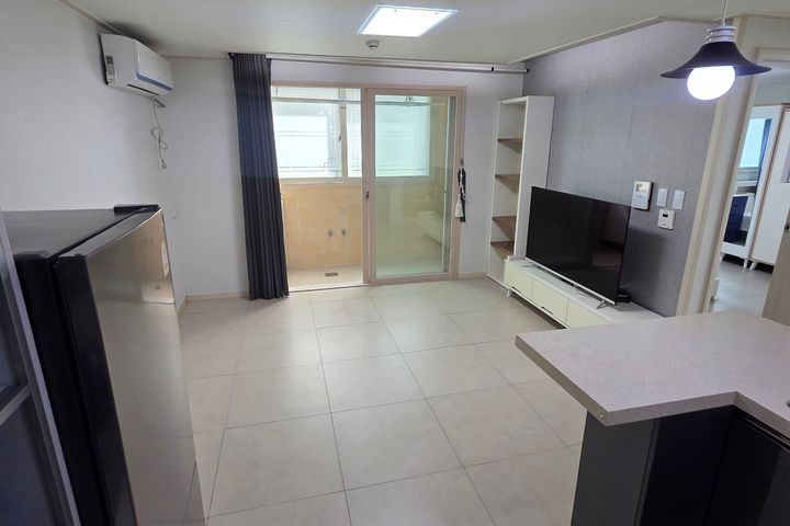 New and clean two-room apartment 2th image