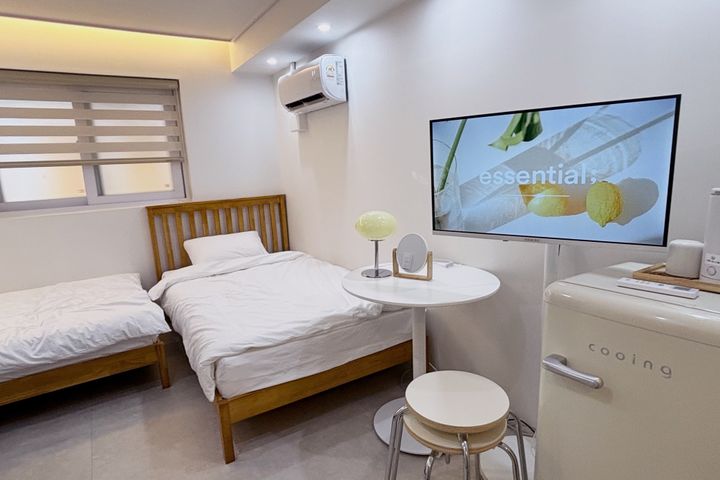 Seoul Myeongdong Station Area Twin Room 2 3th image