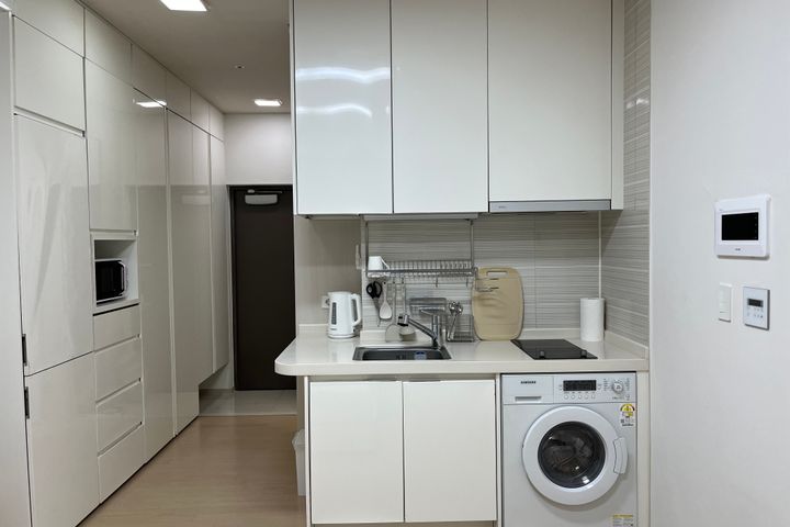 Gangnam Station Fully Furnished City View ✨ 14th image