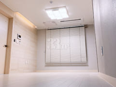 New 2-room apartment, 10 seconds from Gaehwas 0th image