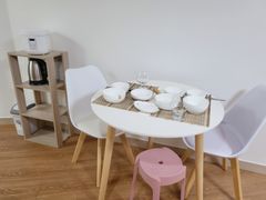 Spacious room, stylish room, close to the sta 8th image