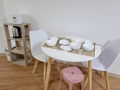 Spacious room, stylish room, close to the sta 8th image
