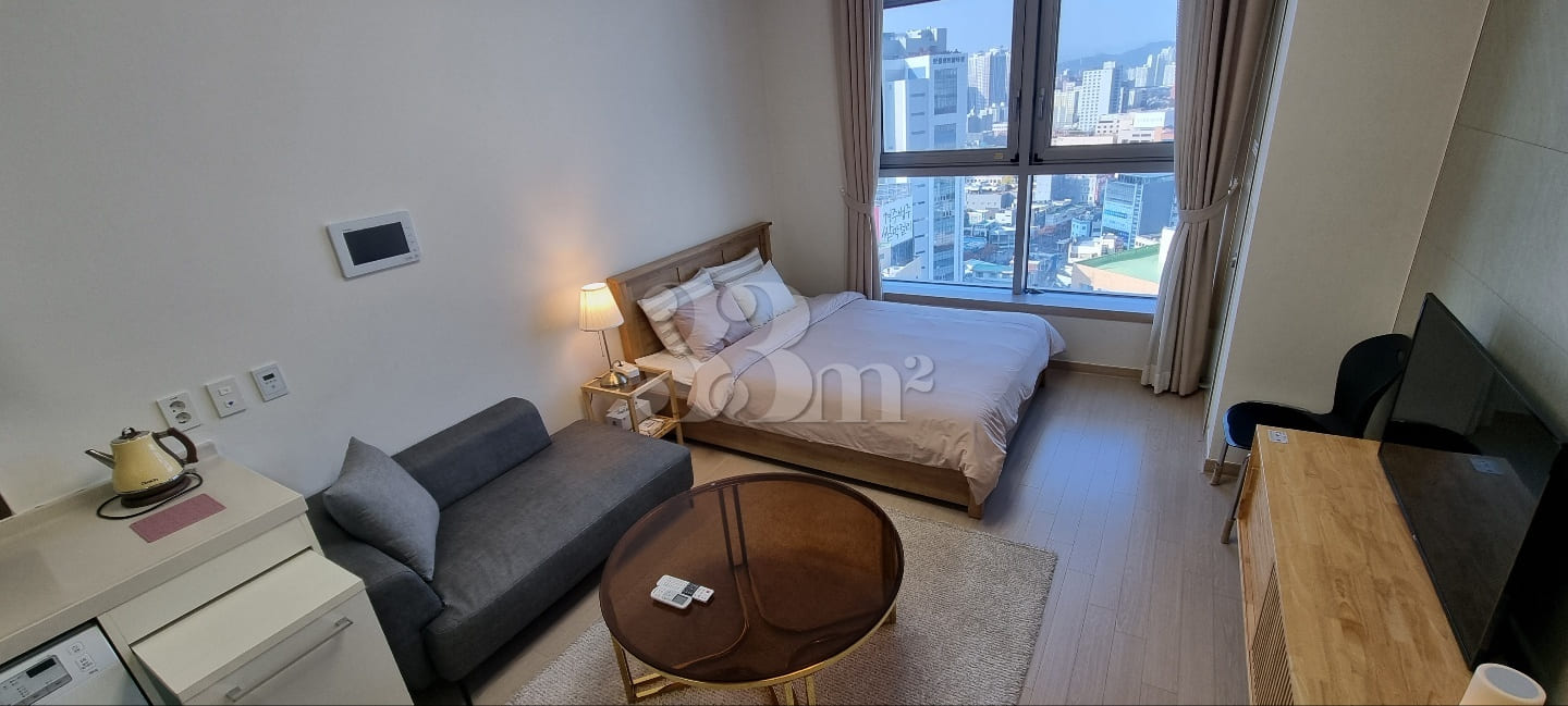 Hotel-style bedding / Right in front of Dongs 5th image