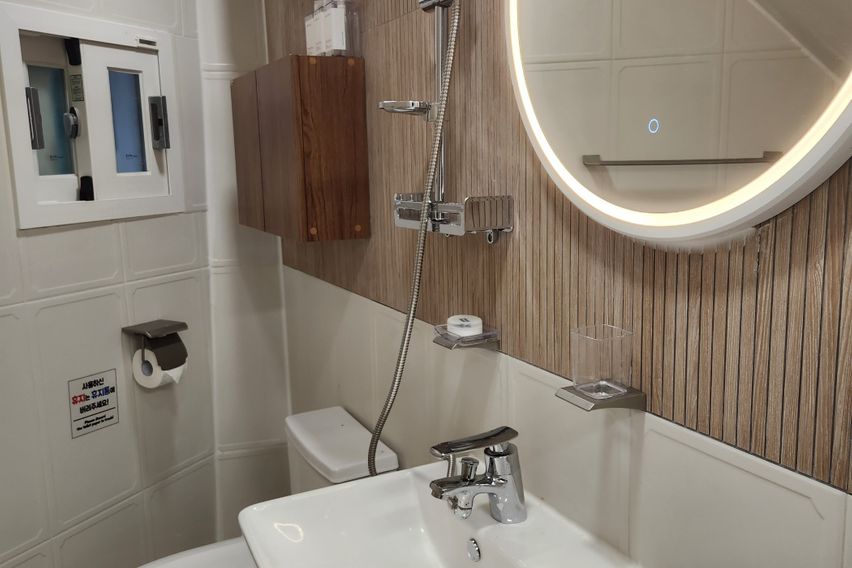 따뜻하고 아늑한 방 5번째 이미지