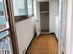 Spacious and Bright 32-Pyeong Home in Dongduc 10th image