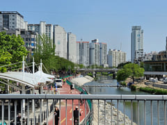 Rest area next to Hanil Hospital 15th image