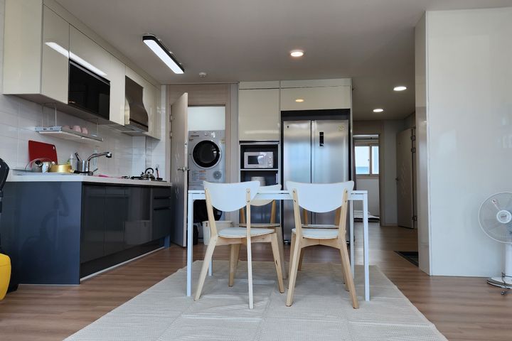 Querencia 3rd Floor 1th image