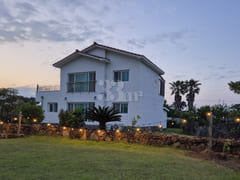 Suite & Garden 0th image