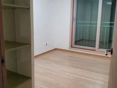 Popular Listing_View-tastic Apartment for Ful 5th image