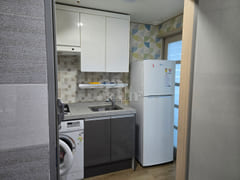 Room 301 4th image