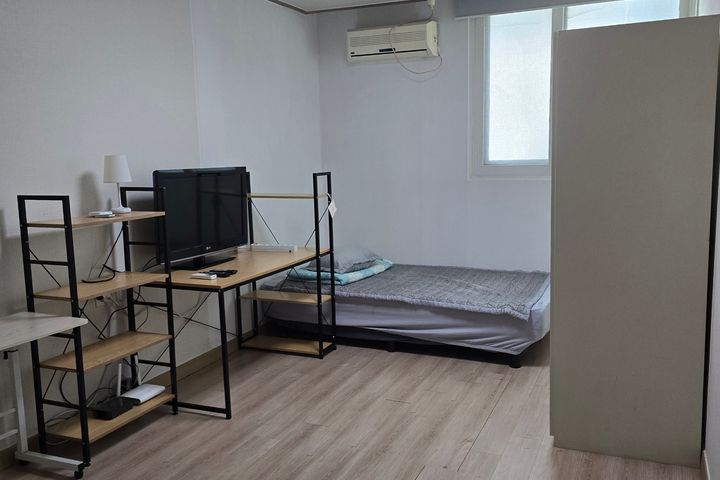Room 405 3th image