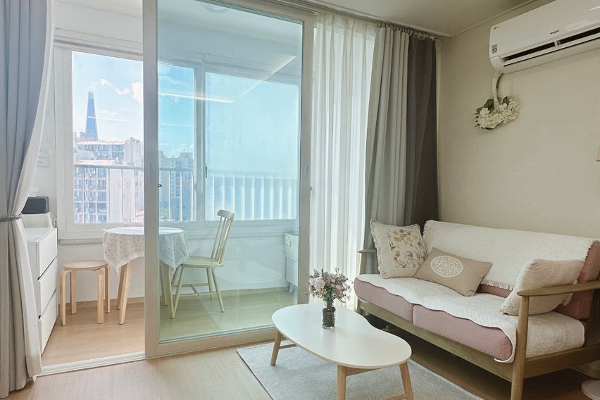 Garak Market Station Studio/Right by the Stat 0th image