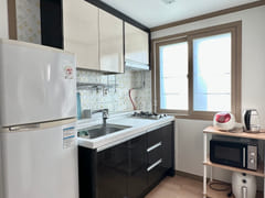 Comfortable 1.5 Room #302 5th image