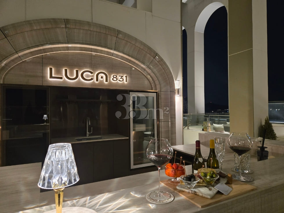 Gangnam Station Luca831 Top Floor 9th image