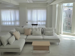 4-bedroom duplex with a spacious park view 0th image