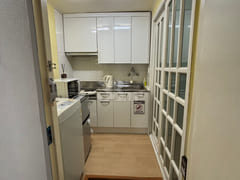 2-minute walk to Sinsa Station, fully furnish 8th image
