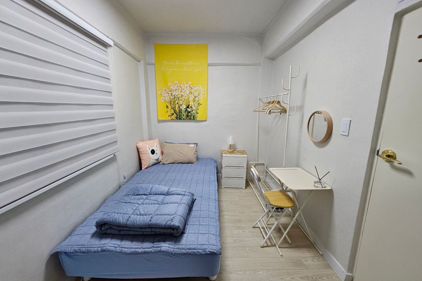 금돼지식당뒤투룸+다락방