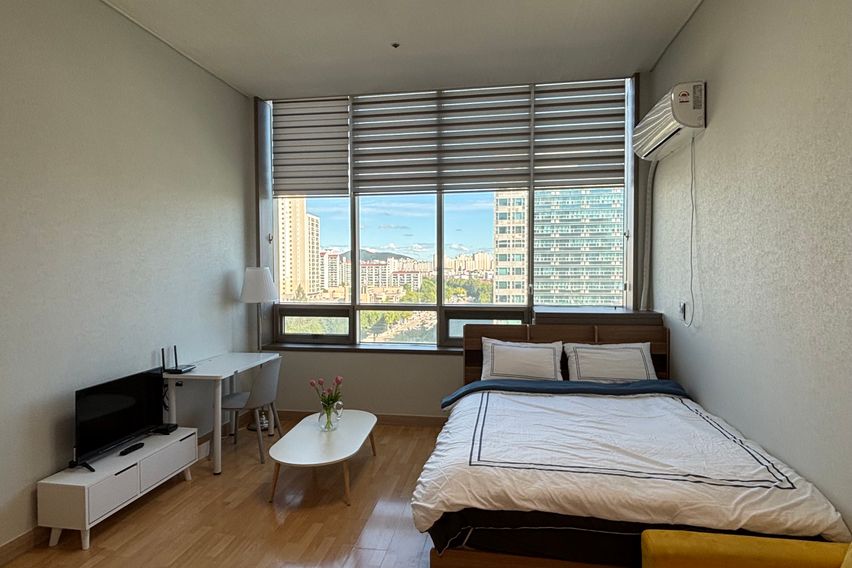 3 minutes to Cityview Lake Park 1th image