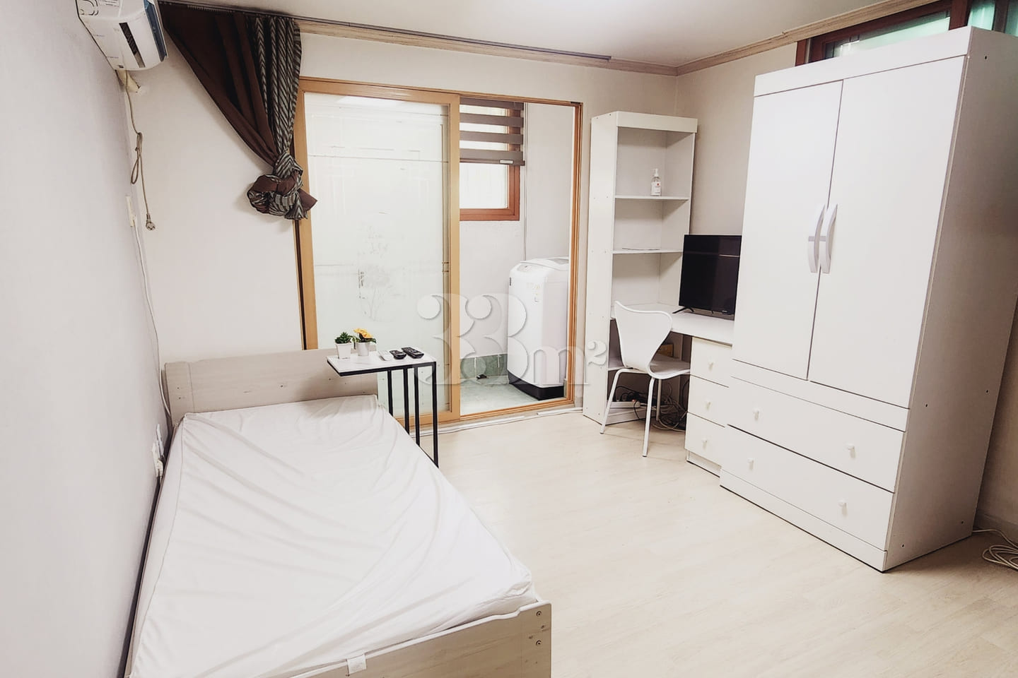 Parking available, fully furnished studio apa 3th image