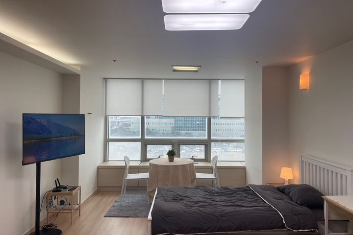 🎯 Fully furnished and remodeled apartment in 5th image