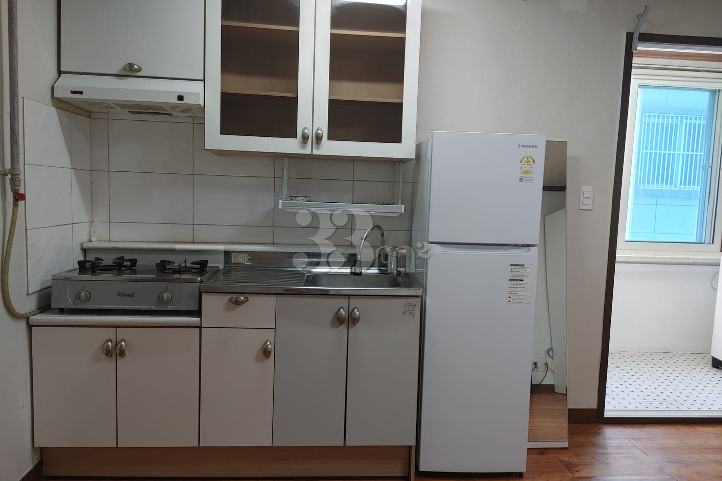 Spacious Studio Apartment in Sinchang-dong (U 7th image