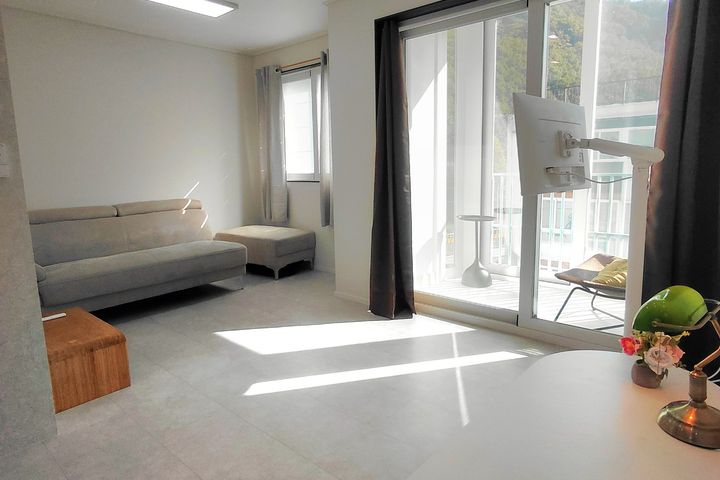 Apartment near Suseongmot Lake 0th image