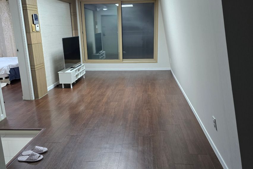 거실에서 롯데 123층 5번째 이미지