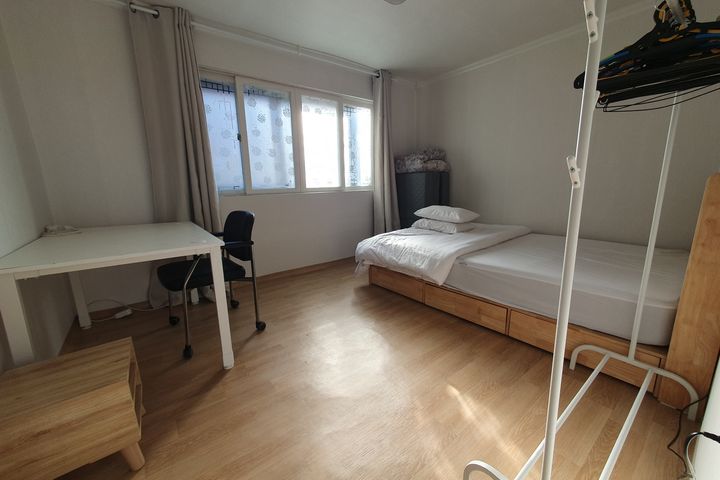 Unit 201, Seongwoo Villa 1th image