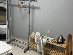 Studio-style 5th image