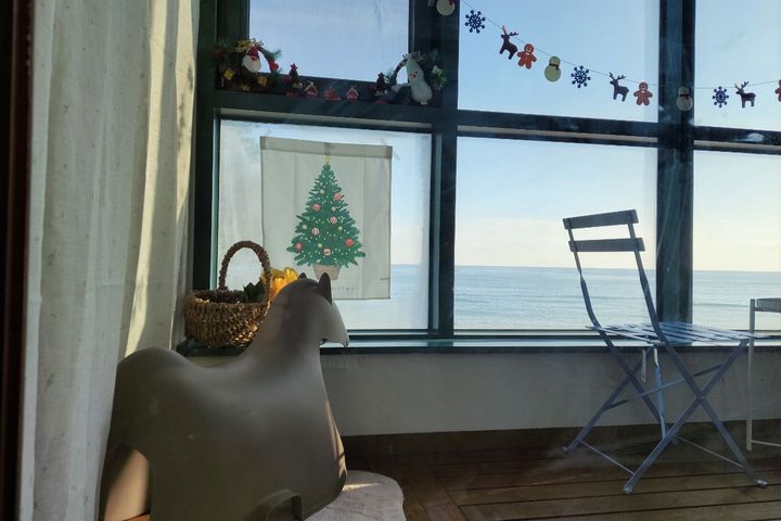 3-Room Ocean View – 10m from the Sea 3th image