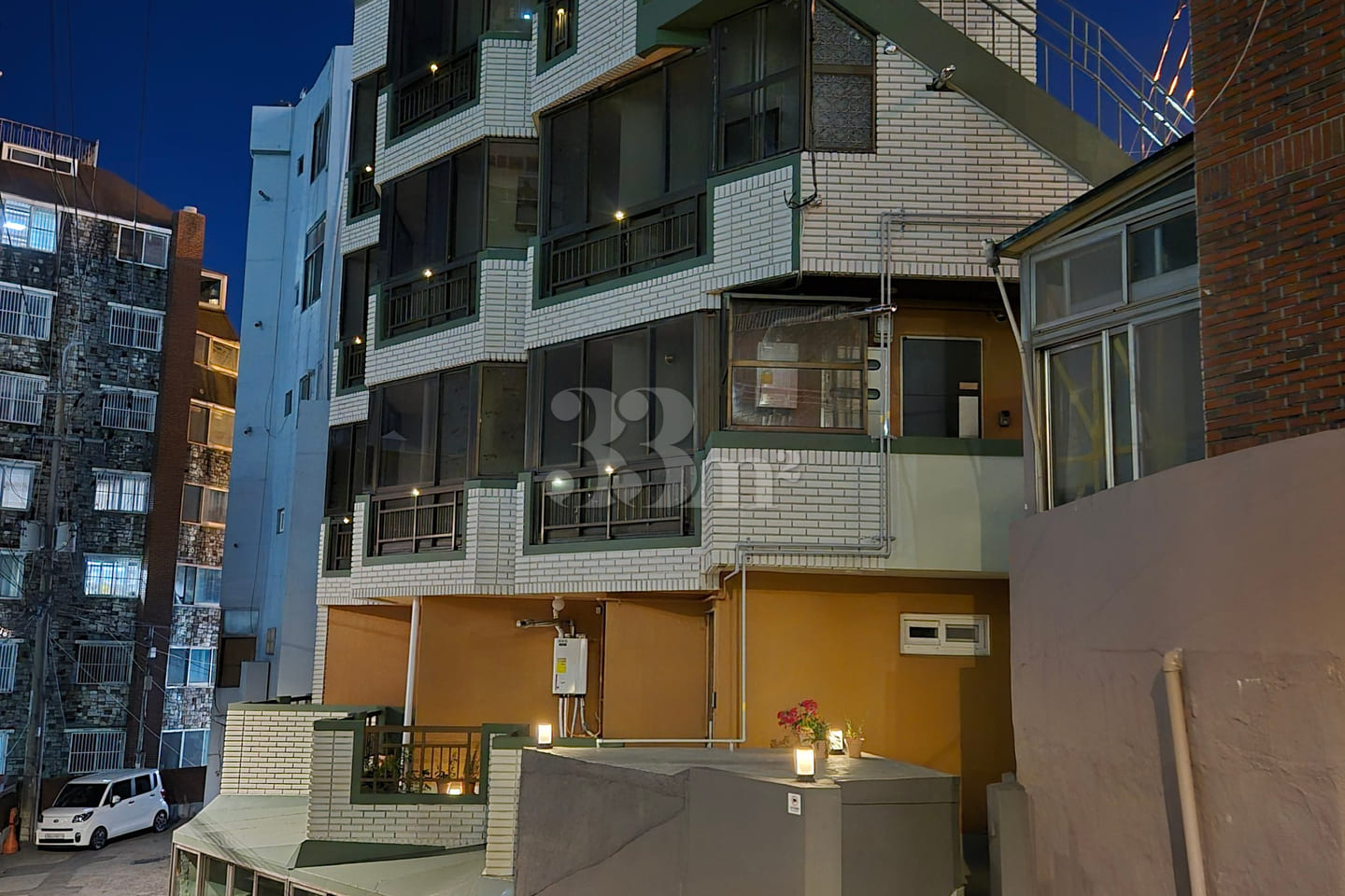 Songdo Beach Unit 301 8th image