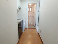 Detached studio with designated parking 4th image