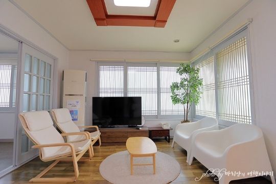 구절초가는길 본채