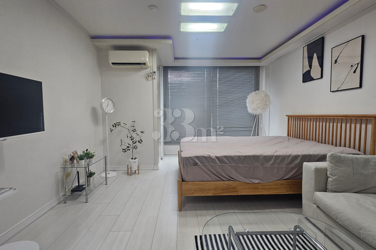 Spacious, fully-furnished studio apartment in 0th image