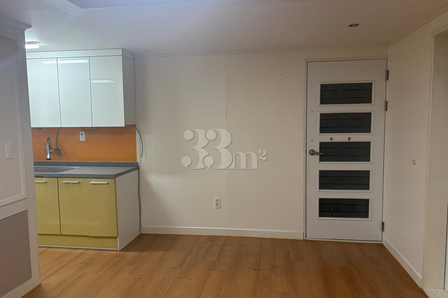 Room 303, Two-room 3th image