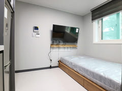 Fully furnished, great for living alone. 0th image