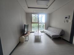Newly built property in Gaebong-dong with two 13th image