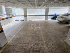 Spacious 1.5-room, quiet, free parking 4th image