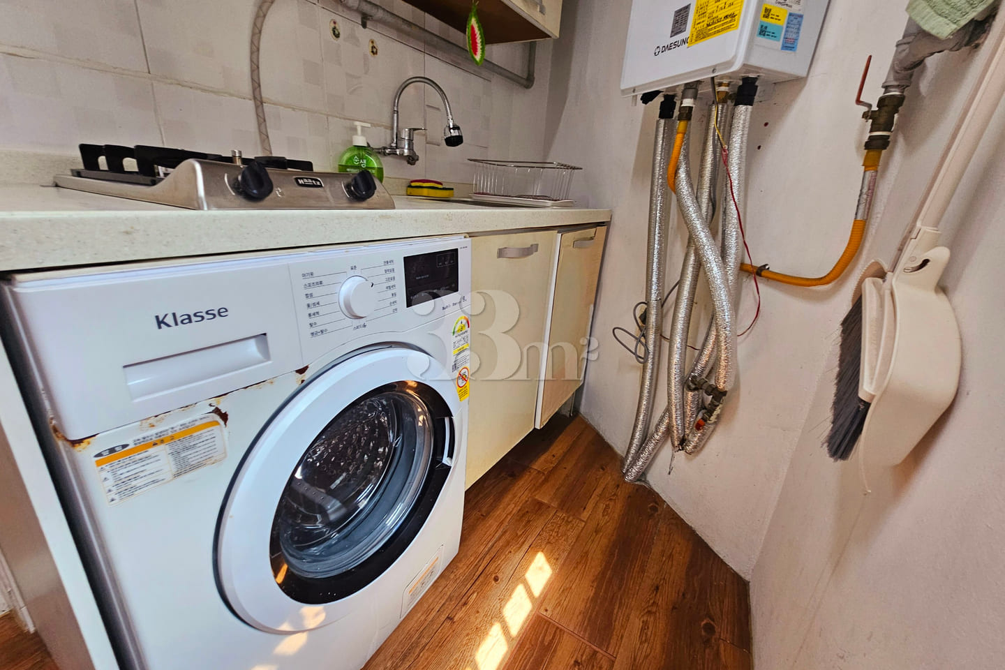 Studio Apartment (AIE) – 15 Minutes from Yeun 7th image