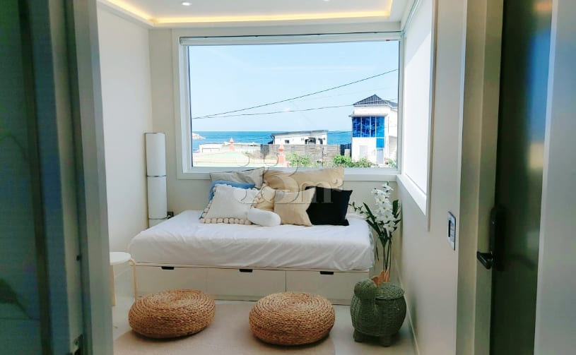Ocean View Private 2nd Floor Entire Unit 12th image