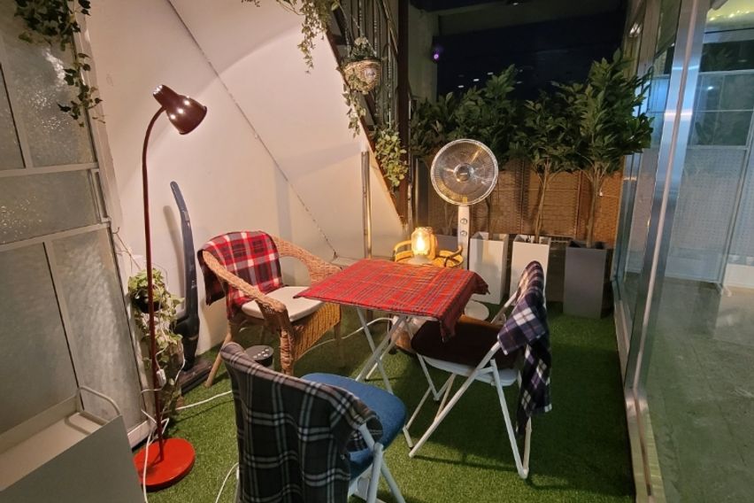 금돼지식당뒤 3룸301