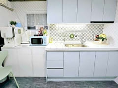 Premium Studio Apartment 5th image