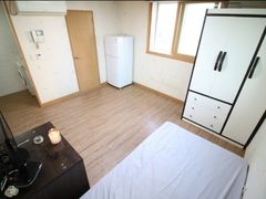 Yeonsan-dong, fully furnished, bright room 4th image