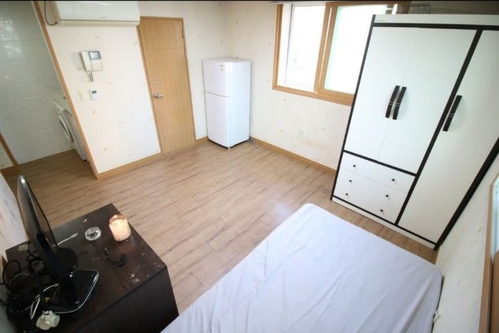 Yeonsan-dong, fully furnished, bright room 4th image