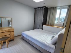 Private house within walking distance of Hyeo 9th image