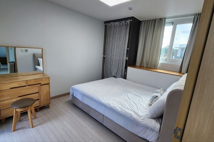 Private house within walking distance of Hyeo 9th image
