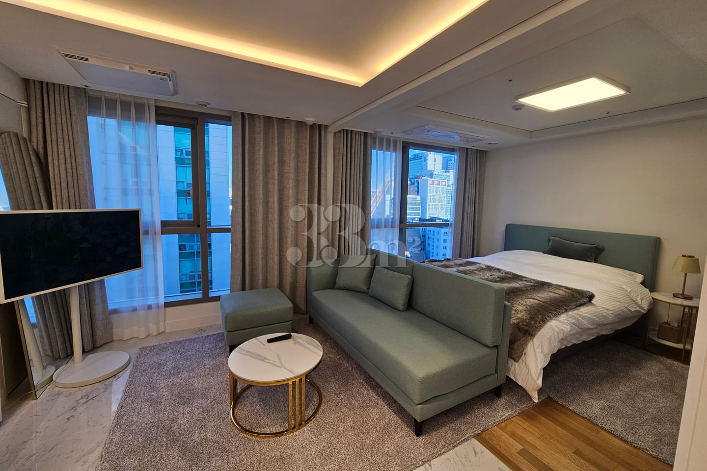 A dream-like penthouse 1th image