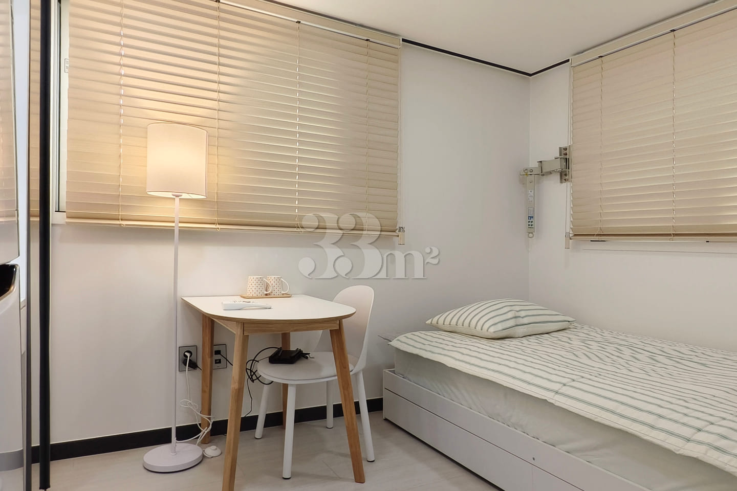 Large studio apartment in Sillim-dong P53 0th image