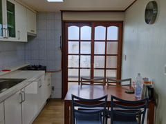Spacious 3-room family accommodation 7th image