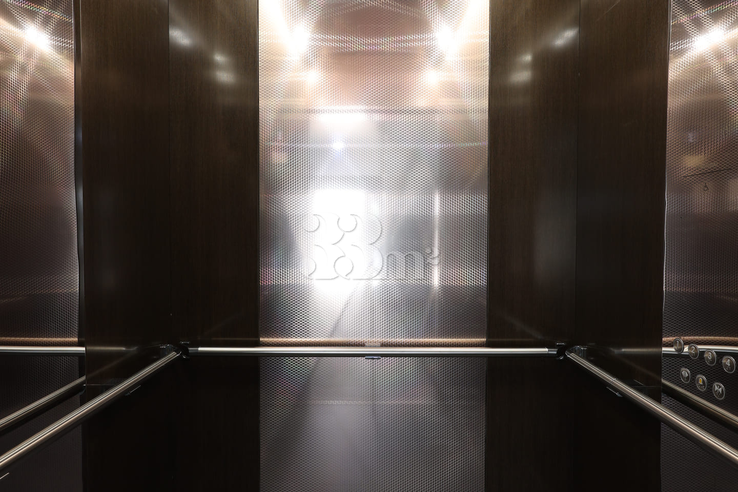 Fully furnished 3-bedroom unit near DMC 18th image